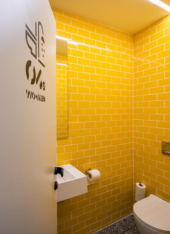 Wom Beach Pod Hotel - A Member Of Brown Hotels Tel Aviv-Jaffa Exterior foto