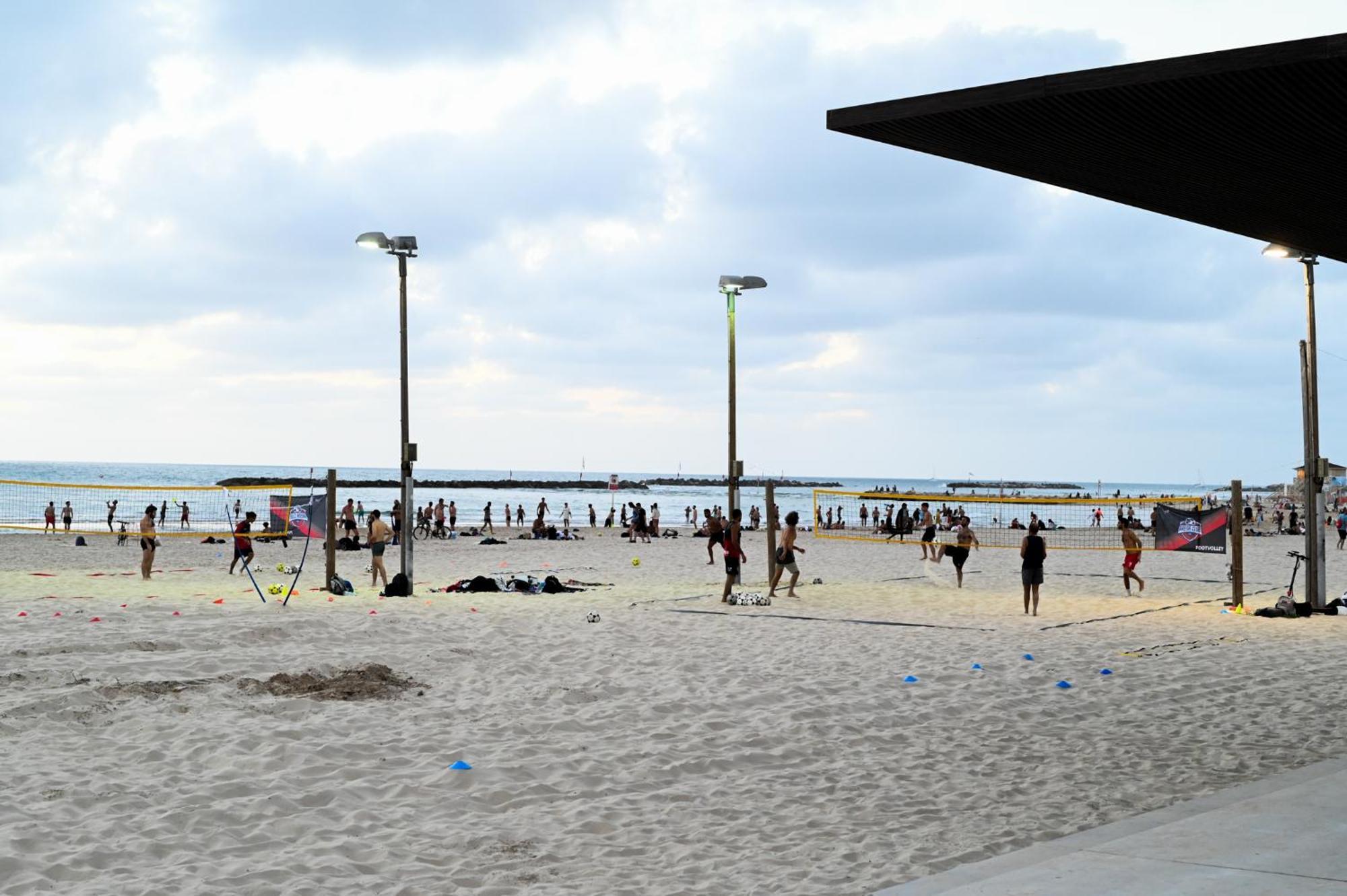 Wom Beach Pod Hotel - A Member Of Brown Hotels Tel Aviv-Jaffa Exterior foto